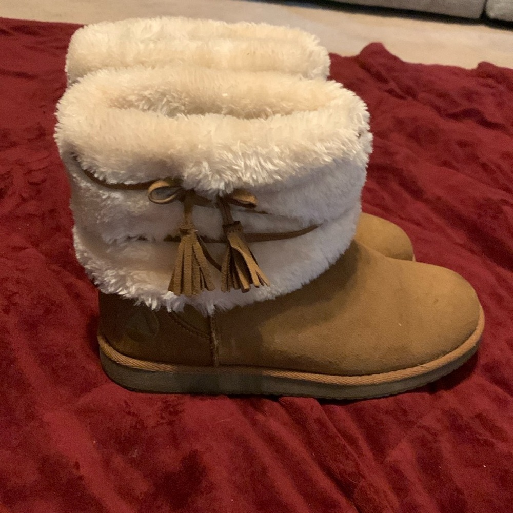 Airwalk moccasin winter boots